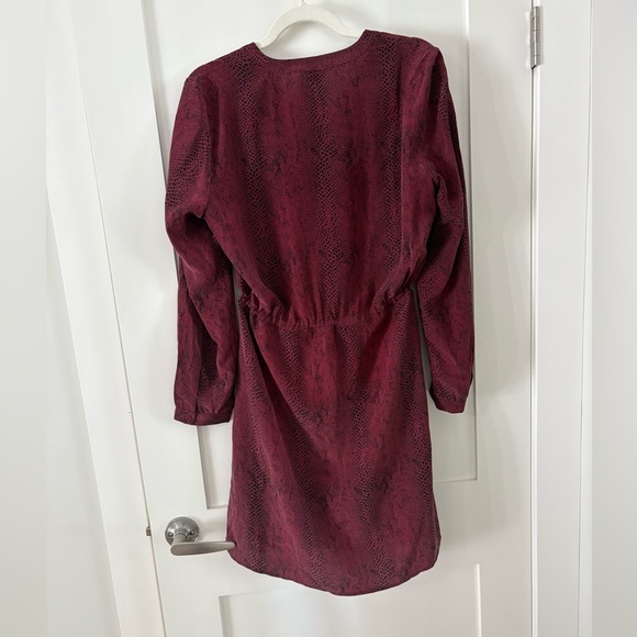 RAILS | Women’s 100% Silk Drawstring Hana Shirt Dress In Red Python Size M - Picture 3 of 8